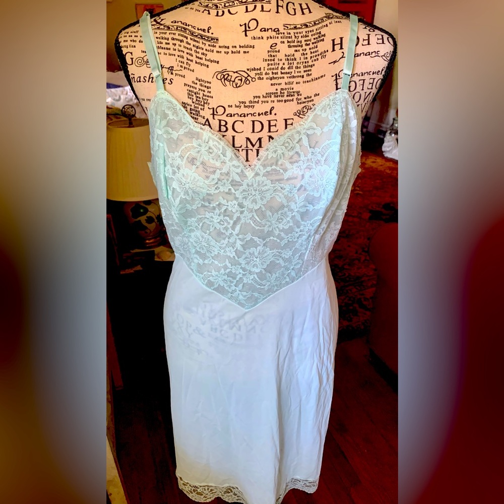 Vintage Vanity Fair Seafoam Green Slip